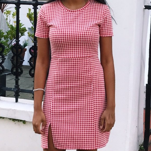 RED GINGHAM MINI DRESS WITH SLIT | ZARA - Picture 2 of 5